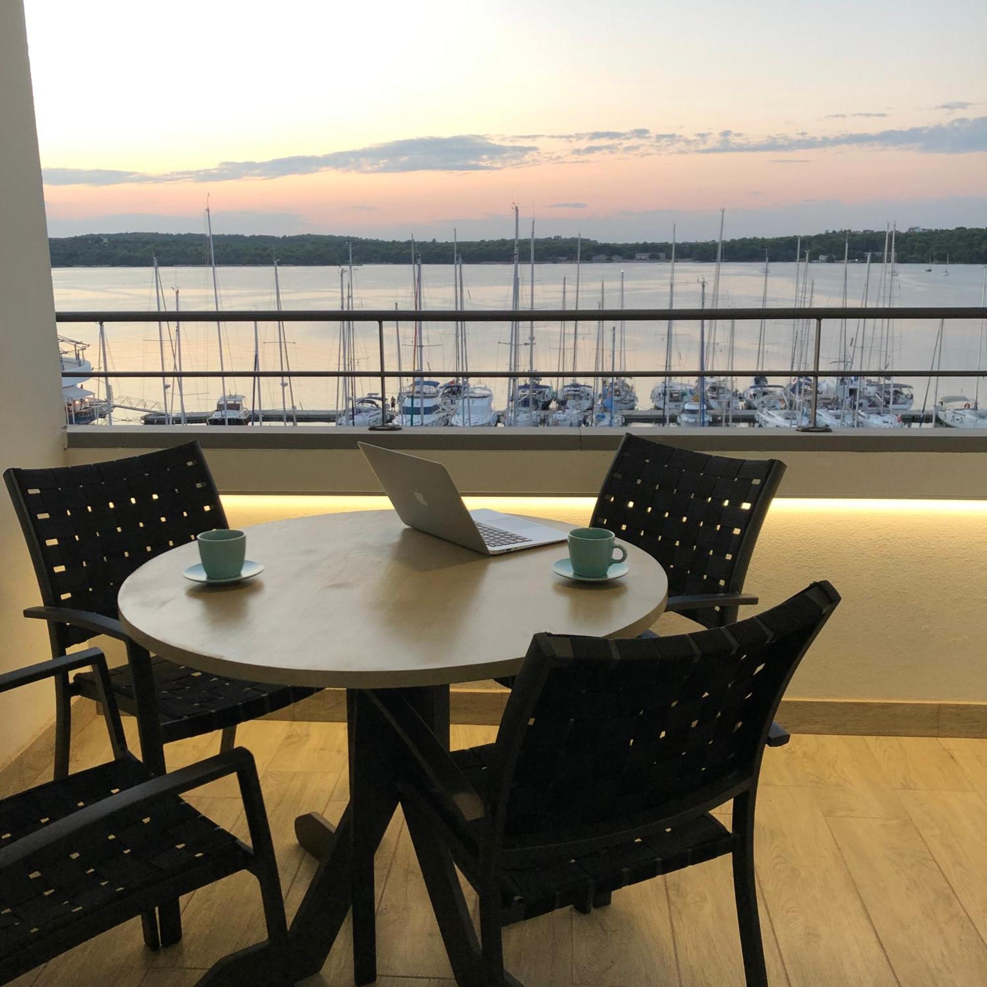 Pula Center Seaview Apartment Eksteriør bilde