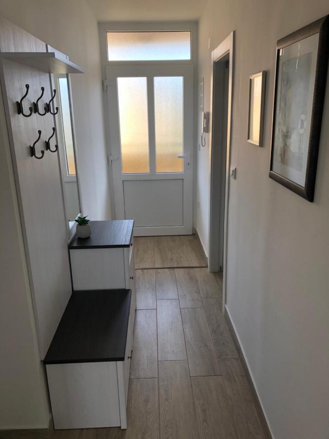 Pula Center Seaview Apartment Eksteriør bilde