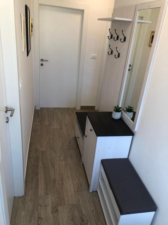 Pula Center Seaview Apartment Eksteriør bilde